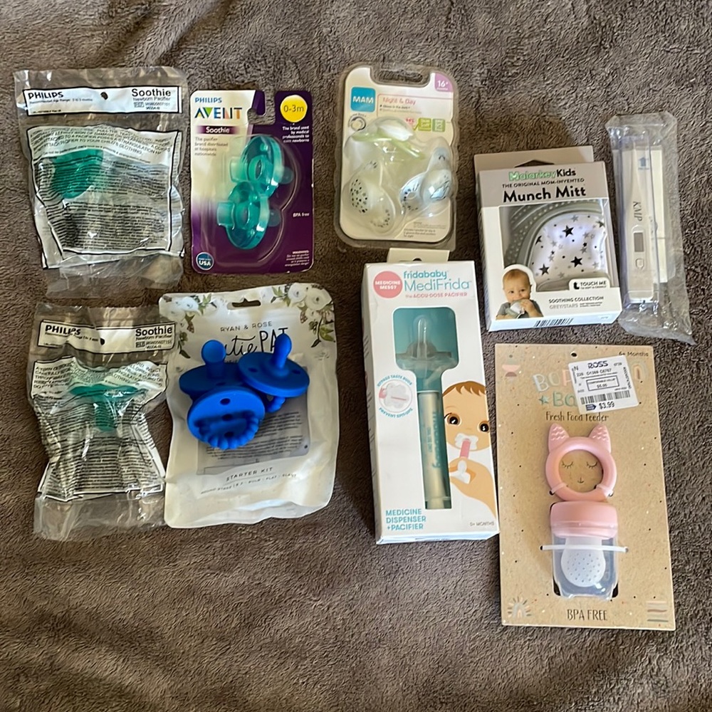 Pacifiers never used, MediFreda medicine dispenser paci, munch mitt
